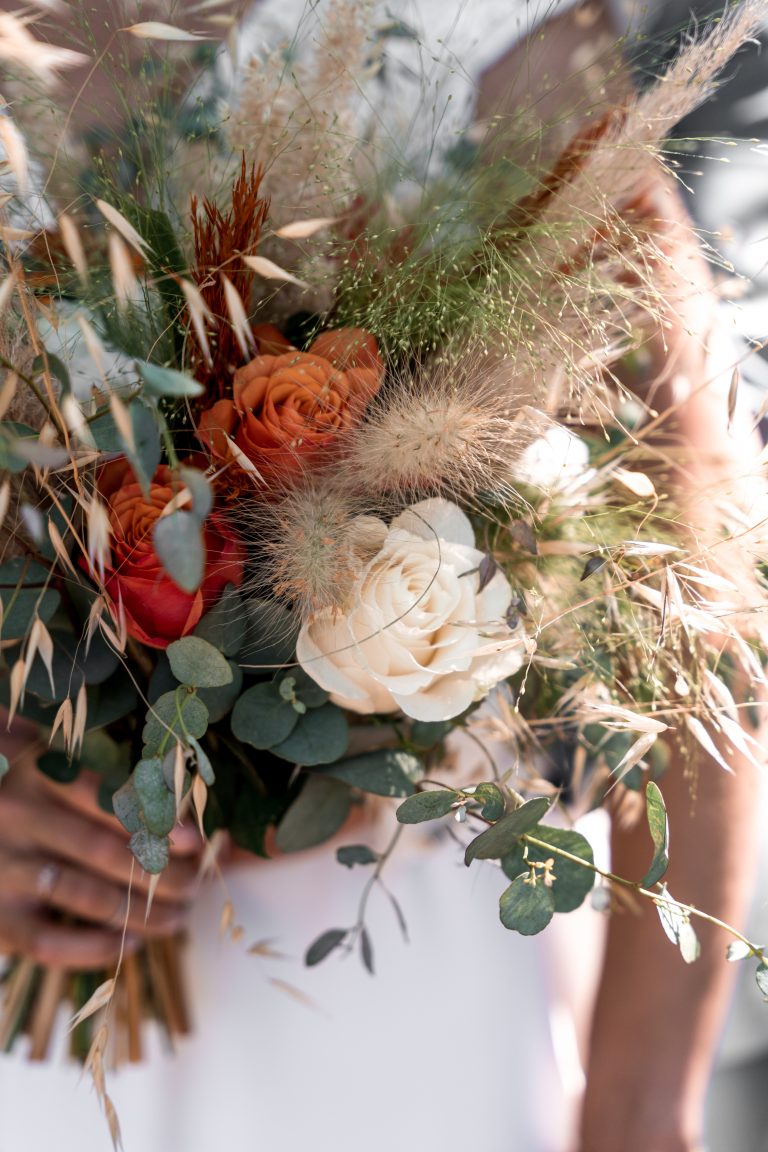 bouquet de mariée en fleurs séchées